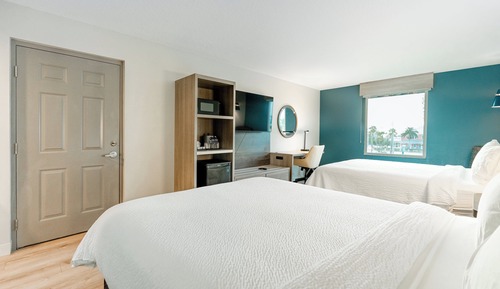 Suite, Mehrere Betten, Badewanne (Rain Shower)