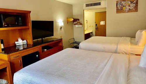 Zimmer, 2 Queen-Betten, Nichtraucher