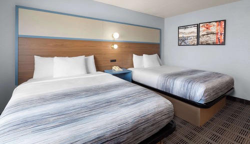 Zimmer, 2 Queen-Betten, Nichtraucher