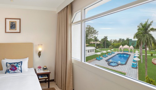 Deluxe-Zimmer, 1 King-Bett, Poolblick