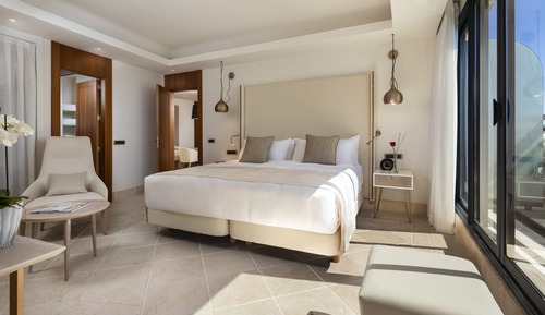 Presidential Suite Red Level