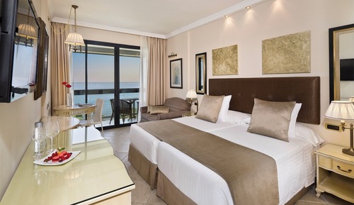Supreme Room Frontal Sea View