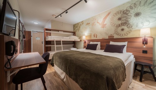 Familienzimmer (Four)