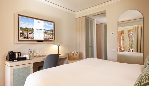 Superior-Doppelzimmer, eingeschränkter Meerblick