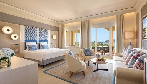 Junior-Suite, 1 King-Bett und Schlafsofa, eingeschränkter Meerblick