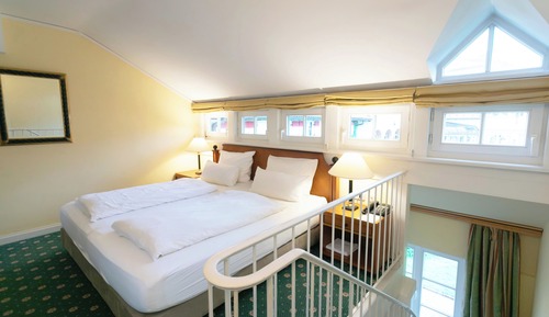 Suite, Terrasse, Blick auf den Innenhof