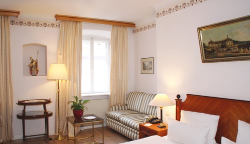 Comfort-Doppel- oder -Zweibettzimmer
