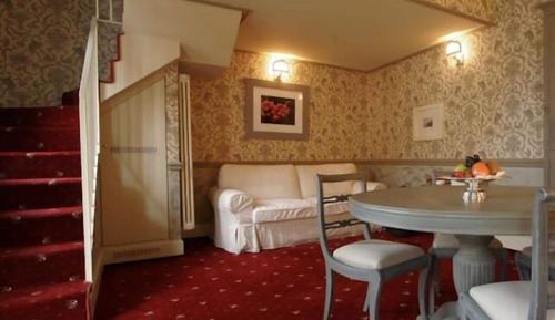 Maisonette