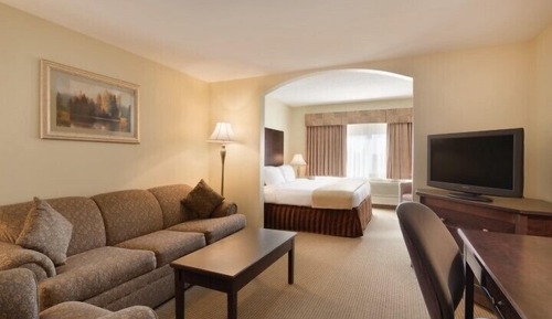 Zimmer, 1 King-Bett und Schlafsofa, Nichtraucher (Two-Room Suite)