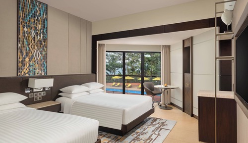 Zimmer, 2 Queen-Betten, Nichtraucher, Poolblick