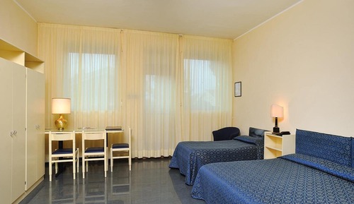 Dreibettzimmer