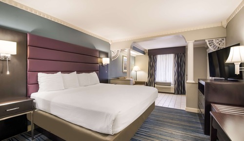 Suite, 1 King-Bett, Whirlpool (Oversized Room)