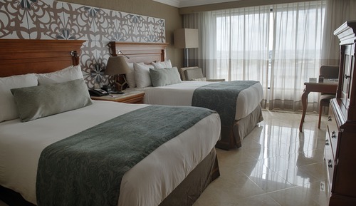 Zimmer, 2 Doppelbetten