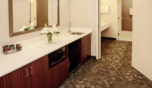 Suite, 1 Schlafzimmer, Blick auf den Innenhof (Hearing Accessible)