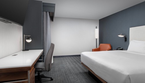 Suite, 1 Schlafzimmer, Nichtraucher (Mobility Accessible, Tub)