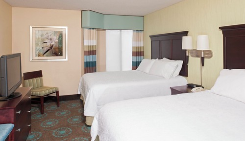 Standard Room, 2 Queen Beds Accessible Tub