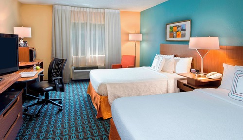 Zimmer, 2 Doppelbetten, Nichtraucher