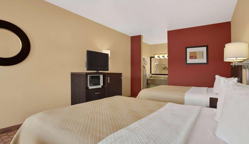 Zimmer, 2 Queen-Betten, barrierefrei, Nichtraucher