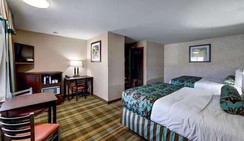 Doppelzimmer, 2 Queen-Betten (No Pets)