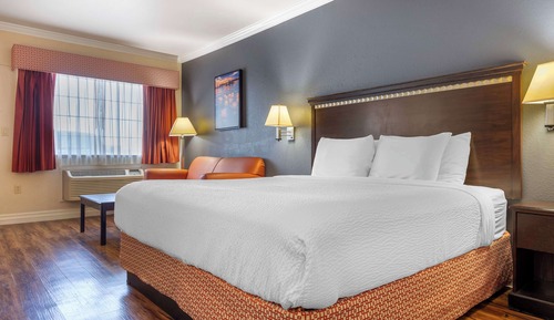 Standardzimmer, 1 King-Bett, barrierefrei, Erdgeschoss