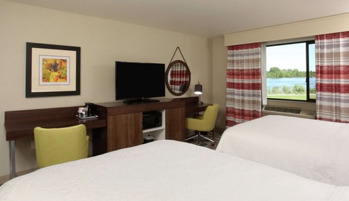 Zimmer, 2 Queen-Betten