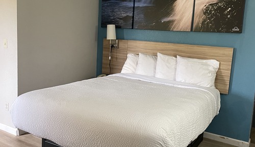 Basic-Zimmer, 1 Queen-Bett, Nichtraucher