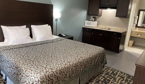 Room, 1 King Bed, Non Smoking (Efficiency)