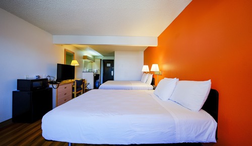 Zimmer, 2 Doppelbetten