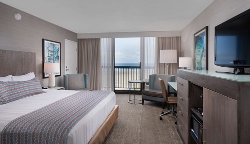 Standardzimmer, 1 Queen-Bett, Kühlschrank und Mikrowelle, Meerseite (Non Pet Friendly)