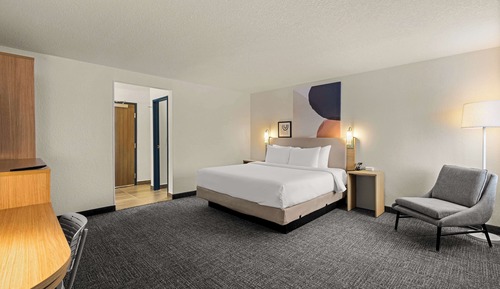 Zimmer, 1 King-Bett, barrierefrei (Hearing)