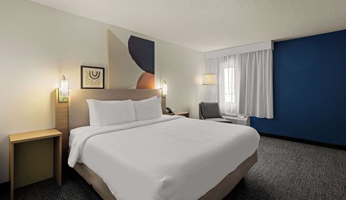 Zimmer, 1 King-Bett, barrierefrei, Badewanne (Mobility & Hearing)