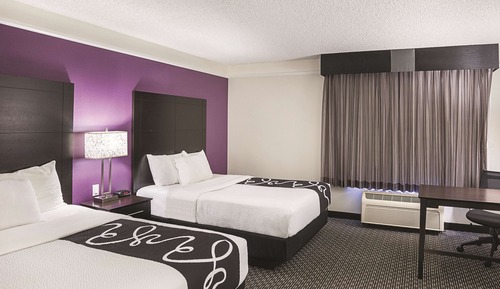 Zimmer, 2 Doppelbetten, barrierefrei, Nichtraucher (Mobility/Hearing Impaired Accessible)