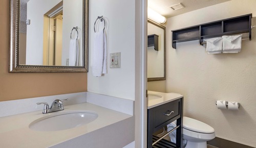 Suite, 1 King-Bett, Terrasse, Erdgeschoss (Dining Table;Living Room;with Sofabed)