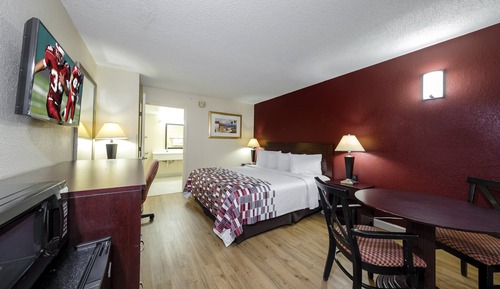 Standardzimmer, 1 King-Bett, Nichtraucher, Poolseite