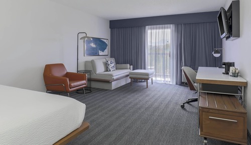Zimmer, 1 King-Bett und Schlafsofa, Nichtraucher, Balkon