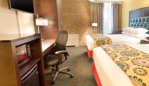 Deluxe-Zimmer, 2 Queen-Betten, Kühlschrank und Mikrowelle