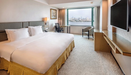 Premium-Zimmer, 1 King-Bett, Flussblick