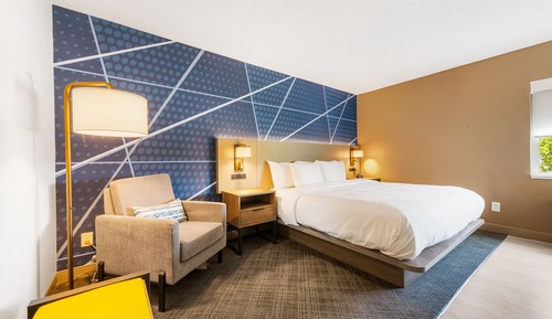 Suite, 1 King-Bett, Nichtraucher (Efficiency, Upgrade)