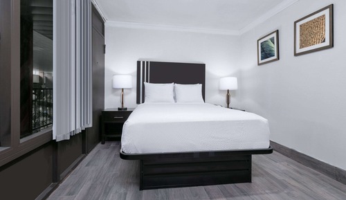 Suite, 1 Queen-Bett, Nichtraucher, Poolblick (Interior)