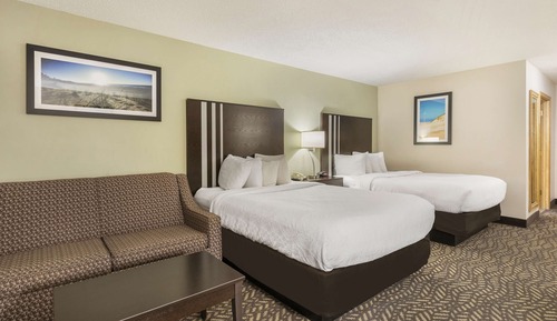 Standardzimmer, 2 Queen-Betten, barrierefrei, Kühlschrank und Mikrowelle (with Sofabed)