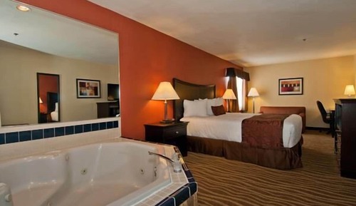 Suite, 1 King-Bett und Schlafsofa, Nichtraucher, Whirlpool (with Sofabed)
