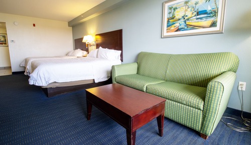 Zimmer, Meerblick (2 Queen Beds & Sofa Bed, Floors 5-8)