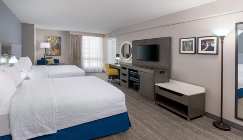 Zimmer, 2 Queen-Betten, Nichtraucher, Kühlschrank und Mikrowelle