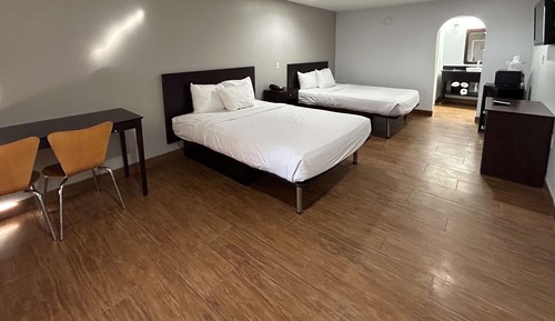 Deluxe-Zimmer, 2 Queen-Betten, Nichtraucher, Kühlschrank und Mikrowelle