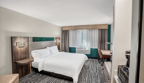 Suite, 1 King-Bett, barrierearm (Accessible Tub)