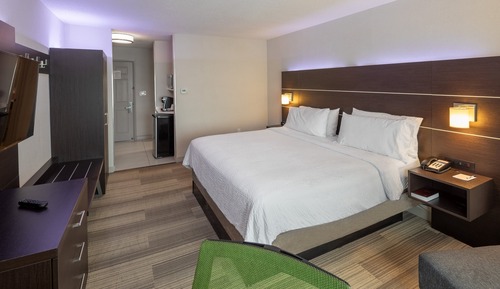 Standardzimmer, 1 King-Bett, rollstuhlgeeignete Dusche (Communications)