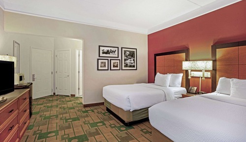 Zimmer, 2 Doppelbetten, Nichtraucher