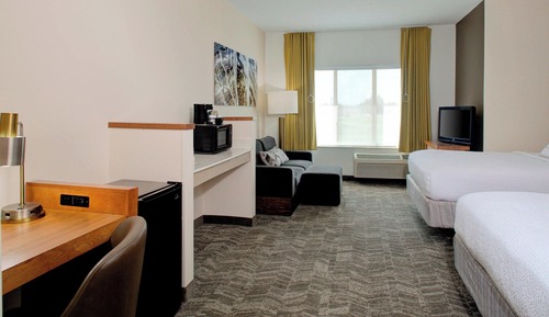 Suite, Mehrere Betten (Mobility/Hearing Accessible, Tub)