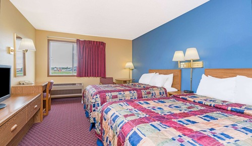 Zimmer, 2 Queen-Betten, Nichtraucher (Pet-Friendly)