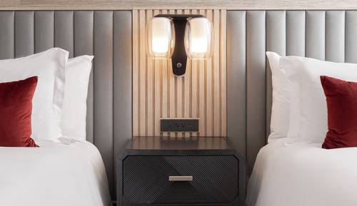 Zimmer, 2 Queen-Betten, Ausstattung für hörgeschädigte Menschen, Terrasse (Ventana)